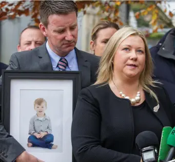  ?? Photo: Mark Condren ?? Gillian and Ronan Treacy leave Portlaoise Circuit Court.