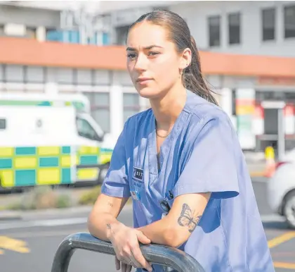  ?? Photo / Warren Buckland ?? Nursing student Lexi Sewell, of Napier, outside Hawke’s Bay Hospital, Hastings.