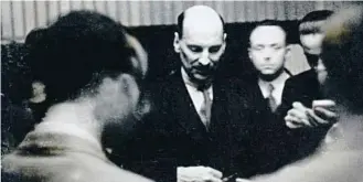  ?? ARCHIV ?? Clement Attlee, en una histórica visita al Parlament de Catalunya en 1937