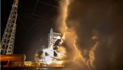  ?? ?? Décollage de la fusée Vulcan à Cap Canaveral, Etats-Unis, lundi 8 janvier 2024.