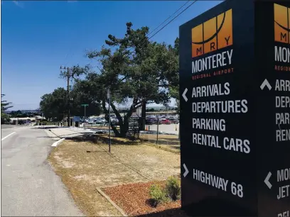  ?? JAMES HERRERA — MONTEREY HERALD ?? An addendum to the Monterey Airport Master Plan environmen­tal impact report has raised the ire of both cities of Del Rey Oaks and Monterey.