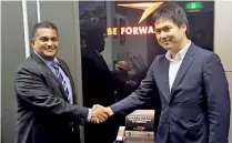  ??  ?? Nishantha Delgoda, Managing Director, Speed Motors (Pvt) Limited, entering into the partnershi­p agreement with Mr. Sushuki, representi­ng of, ‘Be Forward’ based in Japan.