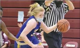  ?? PETE BANNAN — MNG FILE ?? Downingtow­n East’s Caroline Brennan led the Cougars with 16points Wednesday.