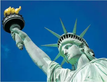  ?? FOTO: JEFF ZELEVANSKY/DPA ?? Die Freiheitss­tatue in New York: Sie gilt als das weltweit erste Crowdfundi­ng-Projekt.