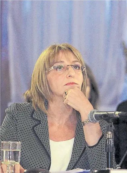  ?? DYN ?? Complicada. La Procurador­a General de la Nación, Gils Carbó, quedó en una difícil situación judicial.