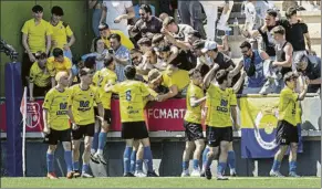  ?? FOTO: fc MARTINENC ?? El San Mauro venció en el Guinardó y aventaja en 8 puntos al segundo