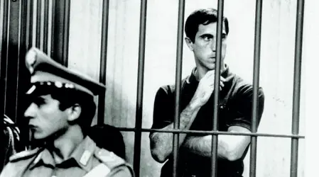  ??  ?? A processo Gilberto Cavallini in una foto d’epoca: sta scontando l’ergastolo per alcuni omicidi. Ora è accusato anche della strage di Bologna