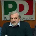  ??  ?? Il governator­e «L’incontro con i medici è andato molto bene. Abbiamo concordato politiche di sicurezza maggiori», ha detto Emiliano