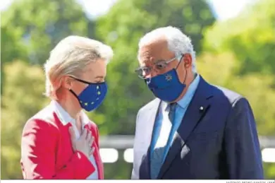  ?? ANTONIO PEDRO SANTOS / EFE ?? Ursula von der Leyen y Antonio Costa, ayer en Oporto.