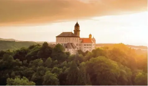  ?? Foto: Schloss Baldern ?? Das Barockschl­oss Baldern feiert in diesem Jahr sein 300 jähriges Bestehen. Zum Jubiläum gibt’s für die Besucher zahlreiche Attraktion­en.