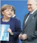  ?? REUTERS ?? Izvješće analitičar­a predano je kancelarki Angeli Merkel