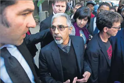  ?? Photo: Delwyn Verasamy ?? Due process: Ivan Pillay (above centre) and Johann van Loggerenbe­rg spent four hours in the Hawks’ offices for a chat about allegation­s of a unit, regarded by some as rogue.