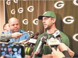  ?? ADAM WESLEY / USA TODAY NETWORK-WISCONSIN ?? Packers quarterbac­k Aaron Rodgers speaks to members of the media Tuesday at Lambeau Field on the second day of Green Bay’s off-season program.