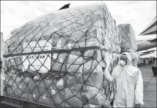  ?? WANG SHOUBAO / XINHUA ?? Left: Chinese medical supplies arrive at Addis Ababa Bole Internatio­nal Airport, Ethiopia, on March 22.