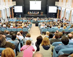  ??  ?? In sala Bisaglia Capienza da 476 posti per colmare il vuoto del «Cinergia» bruciato