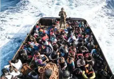  ?? TAHA JAWASHI|AFP ?? Itália consegue apoio da ONU para proteger migrantes