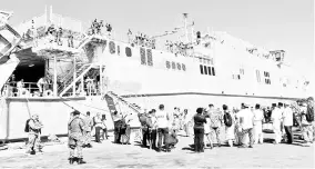  ??  ?? The USNS Brunswick on a 14-day visit to Tawau from April 21.