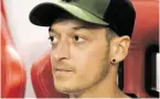  ?? BILD: SN/APA/AFP ?? Özil schweigt in Singapur.