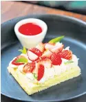  ??  ?? The a-la-minute strawberry shortcake.