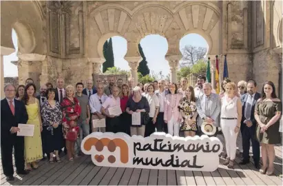  ?? Foto: Junta de Andalucia ?? Die andalusisc­he Regierung hat allen an der Kandidatur der Kalifatsst­adt beteiligte­n Institutio­nen und Bürgervere­inigungen für ihre Unterstütz­ung danken wollen.
