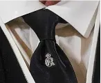  ?? ?? SNEAK PREVIEW Spotted on King’s tie