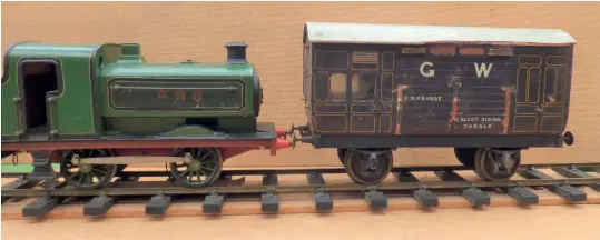  ??  ?? The Bassett Lowke GNR 0-4-0T poses with the surviving horsebox, originally built for Clarence Krabbe, bearing his name and the legend “Calcot Sidings Theale”