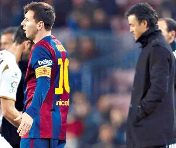  ?? EFE ?? Ni se miraron. Messi y Luis Enrique tuvieron dos discusione­s la semana pasada y la relación es muy complicada. Ayer Leo volvió a ser titular.