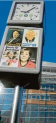  ?? Foto: dpa ?? Historisch­e Wahlplakat­e waren kürzlich vor der CDU‰Zentrale zu sehen. Wird der neue Parteivors­itzende nun wegen Coro‰ na per Brief gewählt?