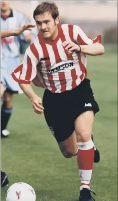  ??  ?? IN COURT: Paul Conlon during his playing days with
Sunderland AFC.