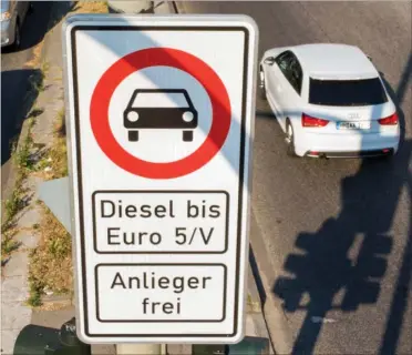  ?? FOTO: DANIEL BOCKWOLDT/AP/RITZAU SCANPIX ?? Hamborg indførte det første dieselforb­ud i juni.