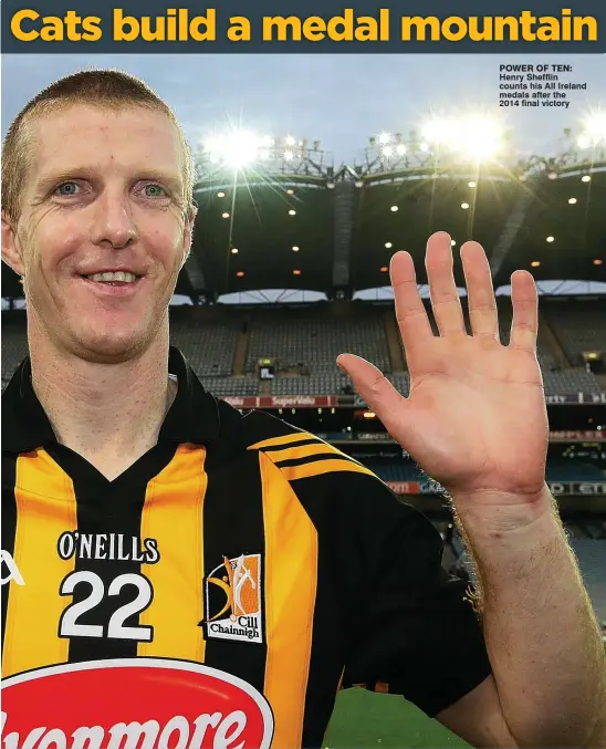  ??  ?? POWER OF TEN: Henry Shefflin counts his All Ireland medals after the 2014 final victory