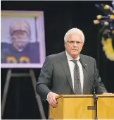  ?? JIM WELLS ?? Wally Buono, former Calgary Stampeder coach, says Kwong didn’t get enough credit for saving the team during tough times.