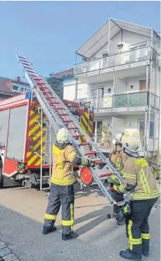  ?? FOTO: FEUERWEHR ?? In der Ludwig-Kick-Straße muss eine Tür geöffnet werden.