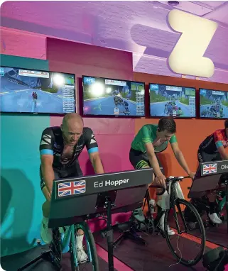  ??  ?? E-sykling er ikke bare morsomt. I januar lanserte Zwift Kiss-ligaen for profflag, og ifølge rykter skal en etappe i neste års Giro d'Italia foregå på smartsykle­r i Zwift-universet.