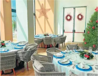  ?? ?? 7
Restaurant­e del complejo, decorado y ya preparado para las comidas y cenas navideñas