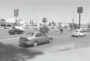  ?? /CORTESÍA ?? Un paso superior o deprimido sobre Independen­cia y Cuatro Caminos se hace urgente