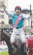  ?? Picture: GETTY IMAGES ?? Frankie Dettori’s famous dismount.