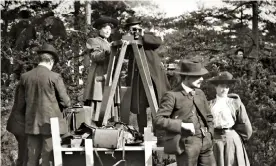  ??  ?? The woman stays in the picture … Alice Guy-Blaché, top left, on the France set of The Life of Christ in 1906. Photograph: Everett Collection/Alamy