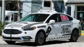  ?? PHOTOS COURTOISIE ?? Les Ford Fusion autonomes serviront comme véhicule de livraison dans les rues de Miami, en Floride.