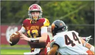  ?? Christian Abraham / Hearst Connecticu­t Media ?? St. Joseph quarterbac­k David Summers, who is verbally committed to Maryland.