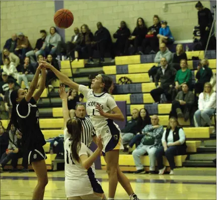  ?? DREW WEMPLE - MEDIANEWSG­ROUP ?? FILE: The Shenendeho­wa High School girls varsity basketball team defeated Ballston Spa, 67-47, on Tuesday night, Jan. 30, 2024, at Ballston Spa High School.