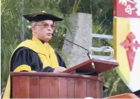  ??  ?? Discurso. Alfredo de la Cruz Baldera, rector de la PUCMM, durante su intervenci­ón.