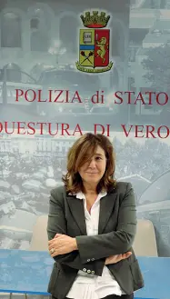  ??  ?? Polizia Ivana Petricca, prima donna questore di Verona