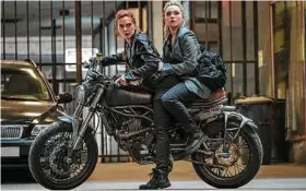  ?? Marvel Studios ?? Scarlett Johansson, left, and Florence Pugh in “Black Widow”