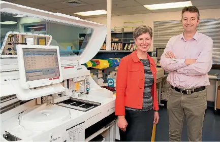  ??  ?? Dr Ruth Appleby and Chris Pemberton from Upstream Medical Technologi­es, which is developing a tool to identify patients in real danger of heart attack.