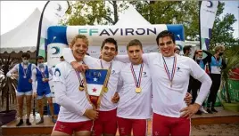  ??  ?? Le quatuor champion de France en aviron de rivière juste avant l’arrêt des compétitio­ns. (DR)