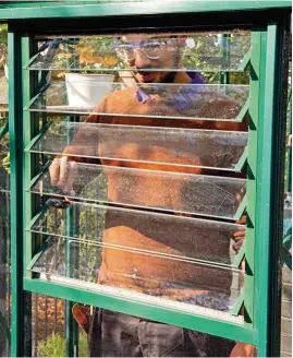  ??  ?? Cool down your greenhouse on warm spring days by opening the vents