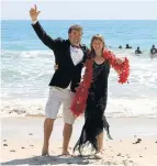  ??  ?? MARINE LOVERS: Louis and Michelle Van Aardt are ready for tomorrow night’s Barefoot Ball