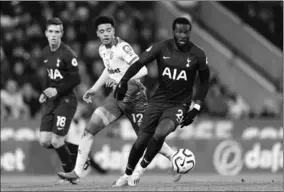  ??  ?? Tanguy Ndombélé speelt nu veel beter voor Tottenham Hotspur na harde woorden van trainer José Mourinho. (Foto: AD)