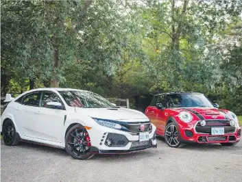  ?? NICK TRAGIANIS/DRIVING ?? 2017 Honda Civic Type R tops the Mini Cooper JCW three-door on the road.